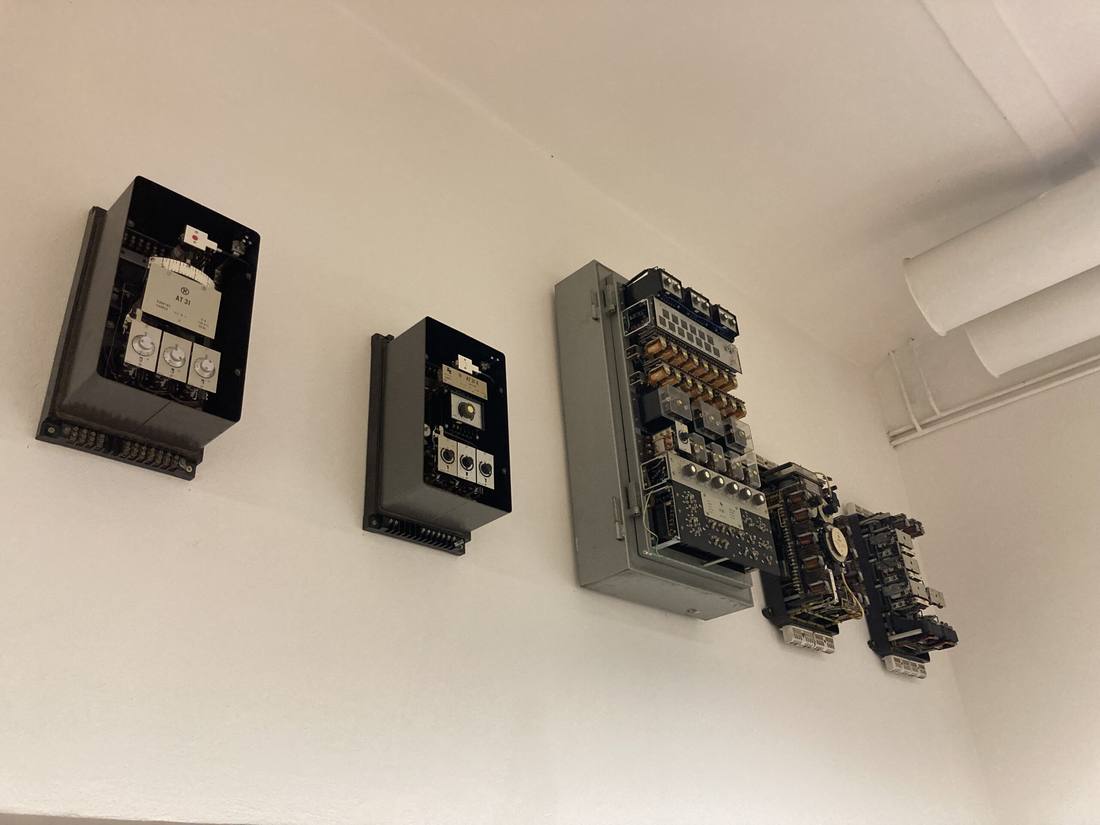 Staršie elektromechanické ochrany typu AT 31